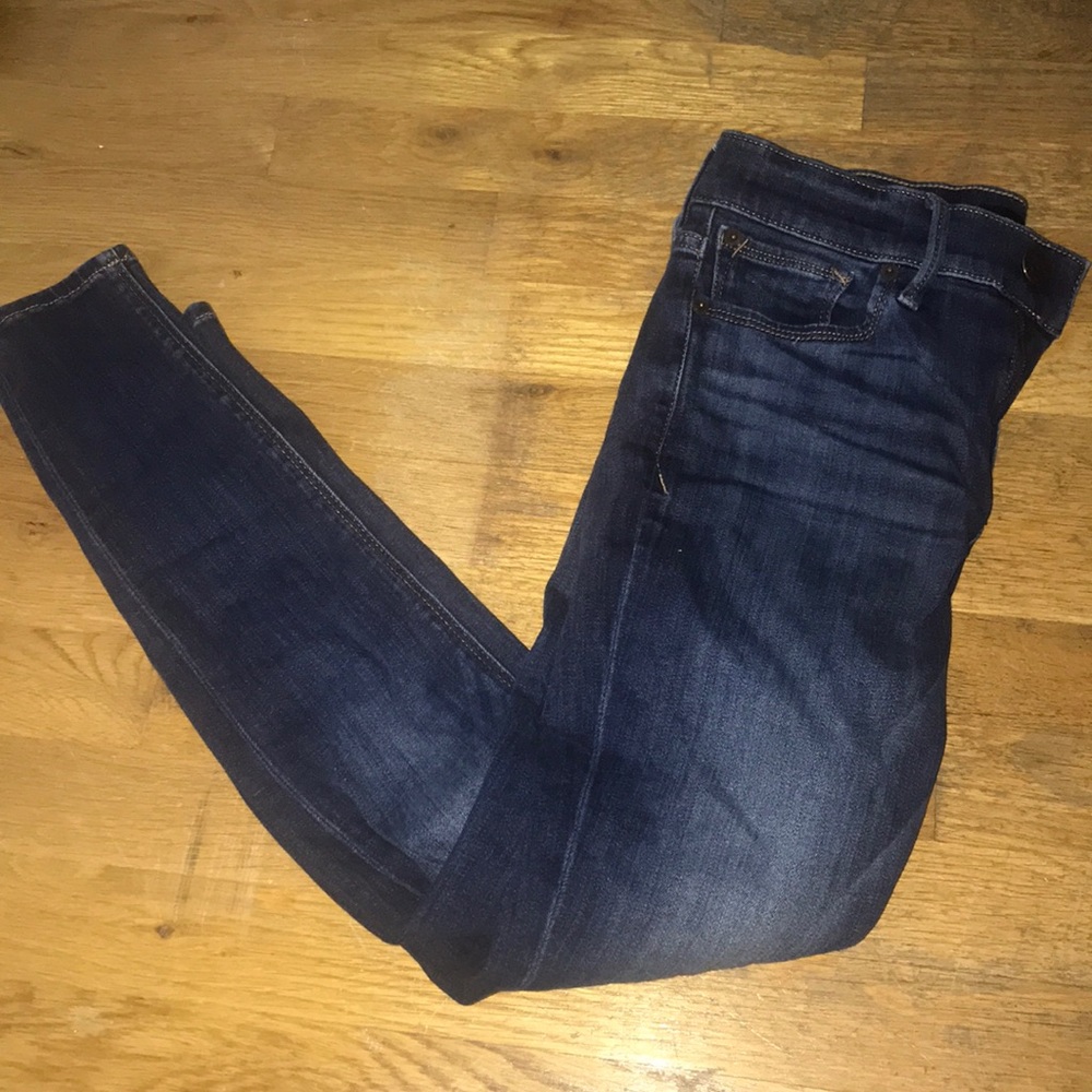 DENIM JEANS